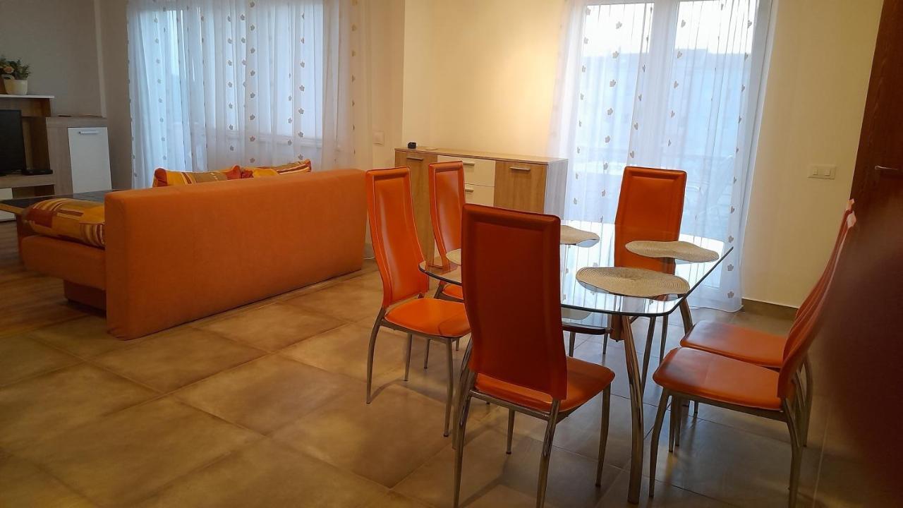Apartments Dragica Porec Exterior photo