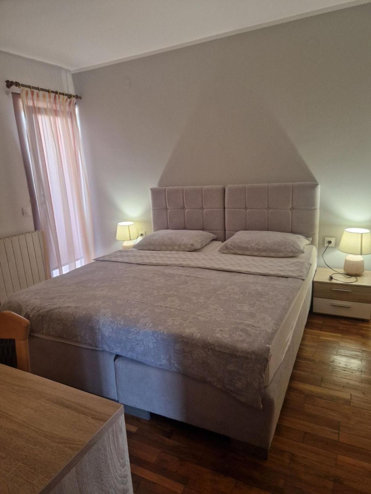 Apartments Dragica Porec Exterior photo