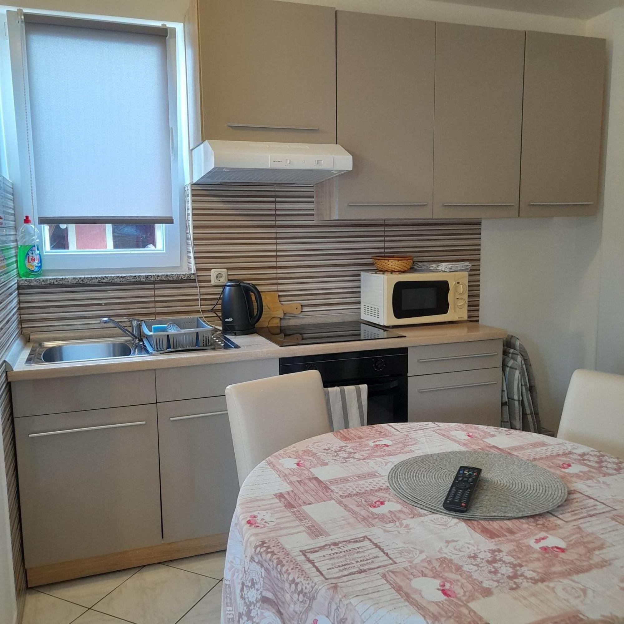 Apartments Dragica Porec Exterior photo