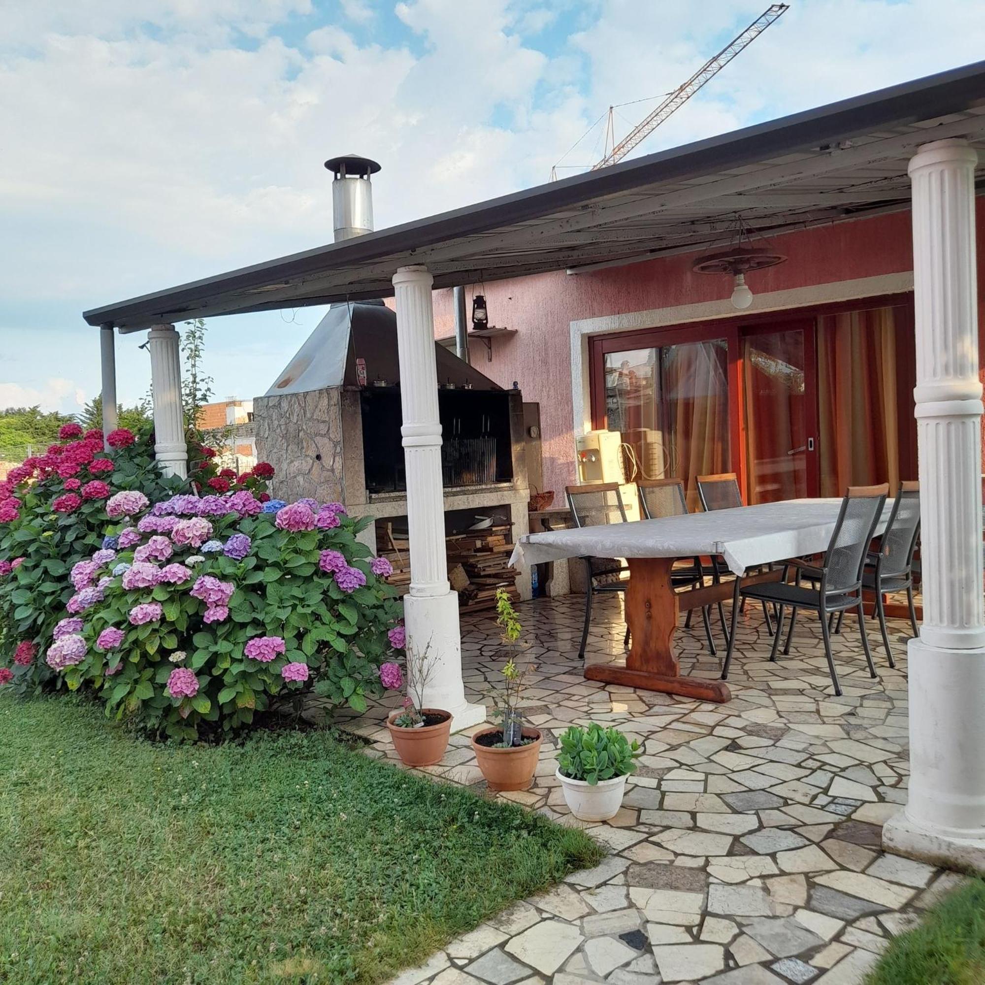Apartments Dragica Porec Exterior photo